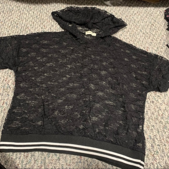Black hooded sheer lace short sleeve top - Picture 1 of 3